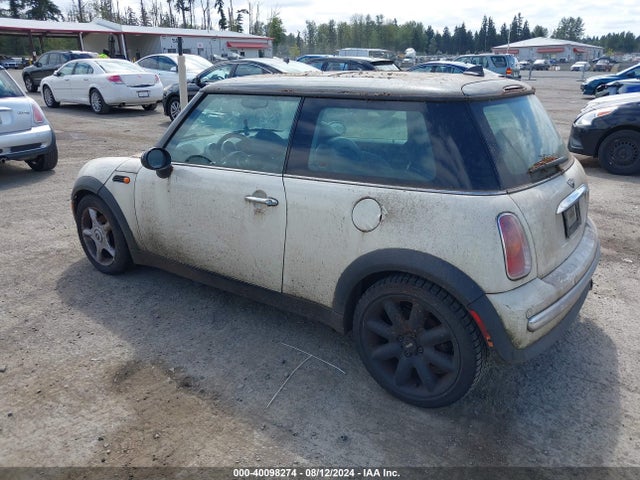 2003 MINI COOPER WMWRC33493TE15920 Photo 2