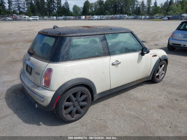 2003 MINI COOPER WMWRC33493TE15920 Photo 3