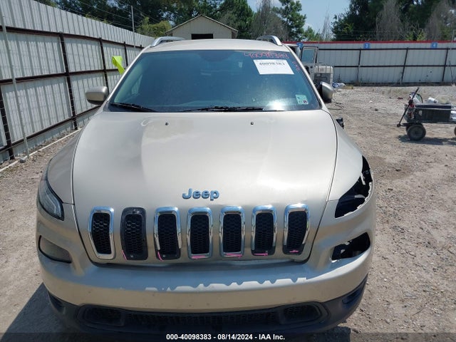 1C4PJLCS3FW711854 Jeep Cherokee Latitude