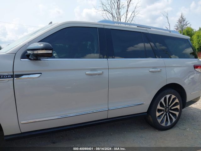 5LMJJ2LT9NEL11464 Lincoln Navigator Reserve