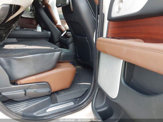 5LMJJ2LT9NEL11464 Lincoln Navigator Reserve