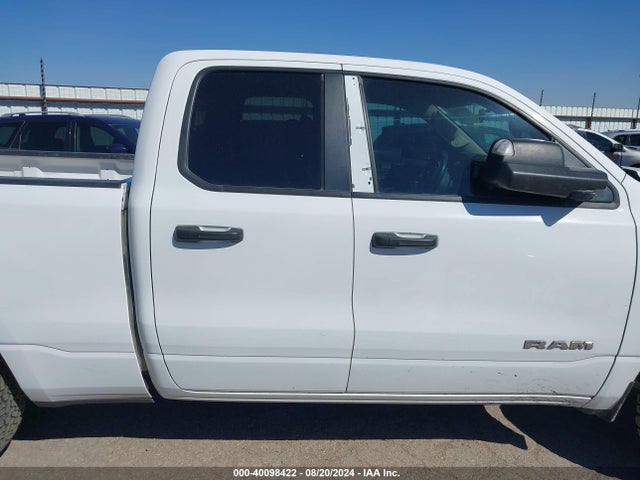 1C6SRFCT0KN601672 RAM 1500 Tradesman Quad Cab 4x4 6'4 Box