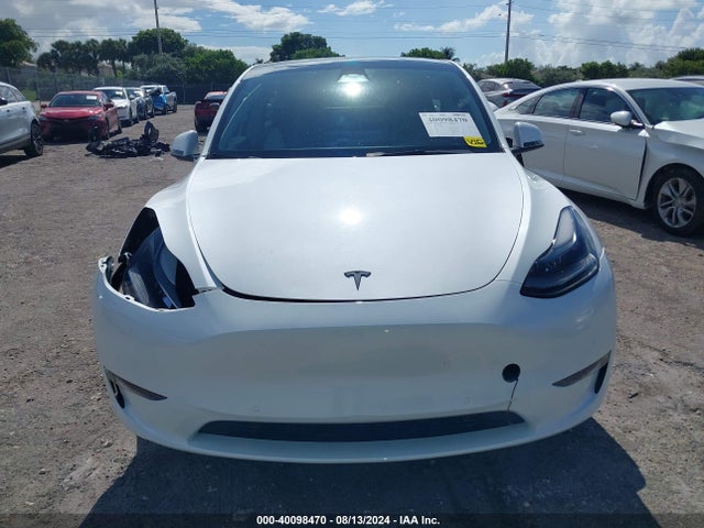 7SAYGDEFXNF505686 Tesla Model Y Performance Dual Motor All-wheel Drive