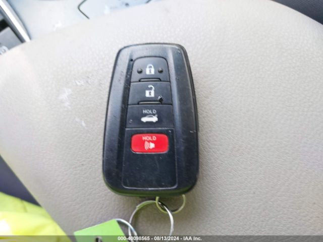 4T1B31HK5JU001095 Toyota Camry Hybrid Le