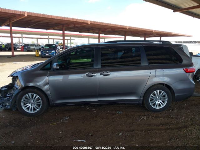 5TDYK3DC5GS746213 Toyota Sienna Xle 8 Passenger