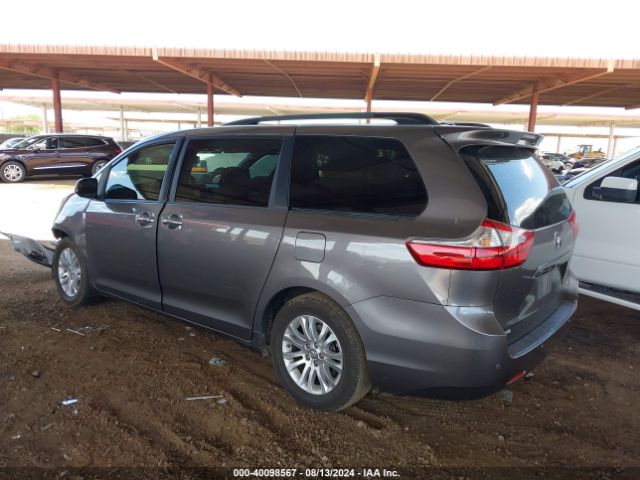 5TDYK3DC5GS746213 Toyota Sienna Xle 8 Passenger