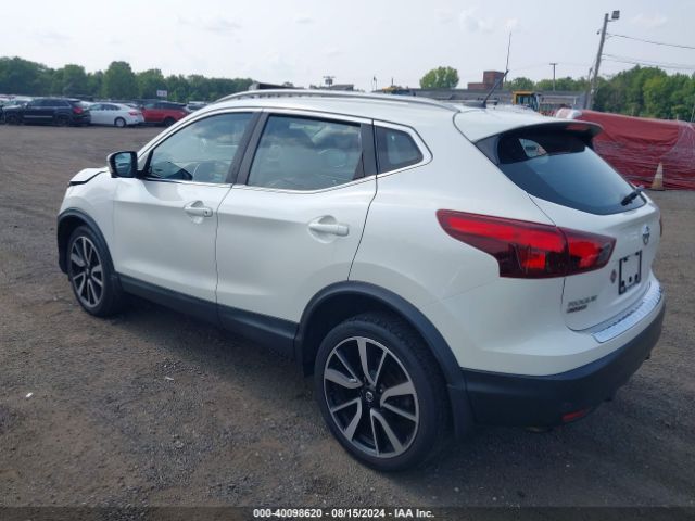 JN1BJ1CR2KW339853 Nissan Rogue Sport Sl