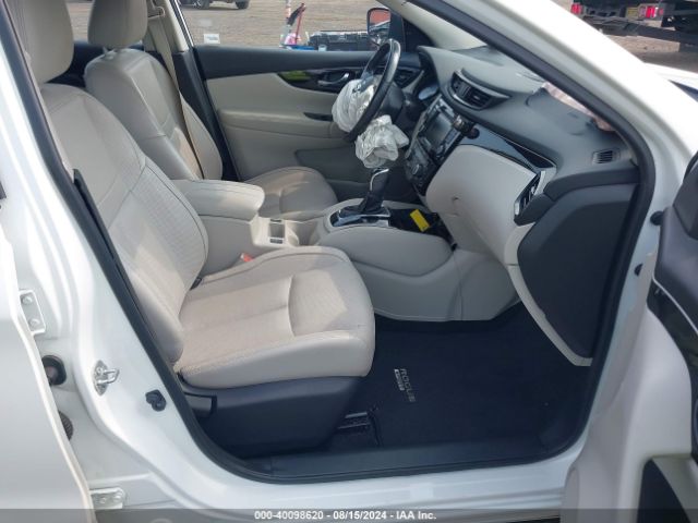 JN1BJ1CR2KW339853 Nissan Rogue Sport Sl