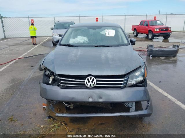 1VWBS7A3XEC096422 Volkswagen Passat 1.8t Se