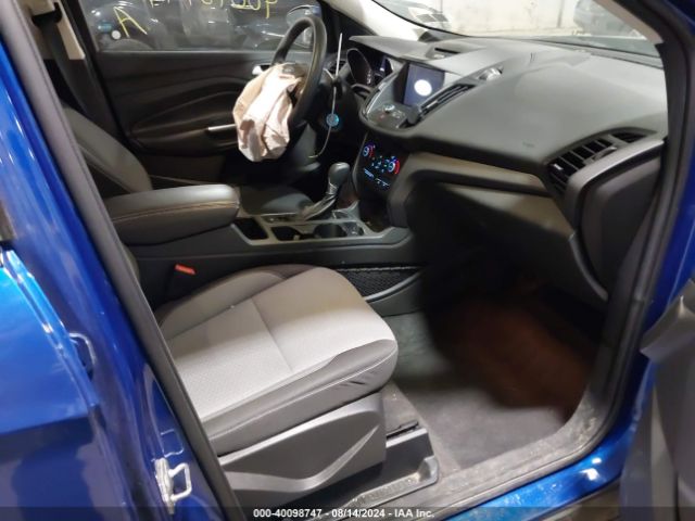 1FMCU9GD6HUC74902 Ford ESCAPE SE