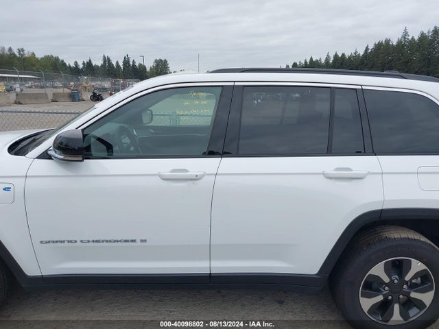 Jeep Grand Cherokee 4xe 2024 1C4RJYB61R8518458 Image 14