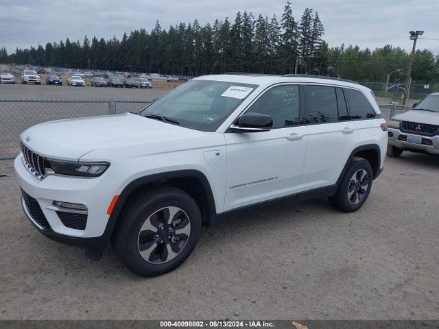 Jeep Grand Cherokee 4xe 2024 1C4RJYB61R8518458 Image 2