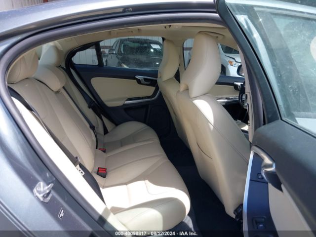 YV126MFL2H2423656 Volvo S60 T5 Dynamic