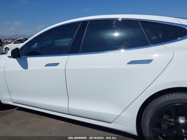 Tesla Model S 60/70/75/85 2016 5YJSA1E11GF148876 Image 14