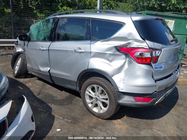 Ford ESCAPE SE 2018 1FMCU0GD8JUB15896 Image 3