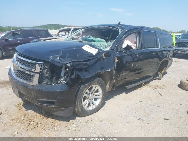 Chevrolet Suburban Lt 2017 1GNSCHKCXHR196081 Image 2