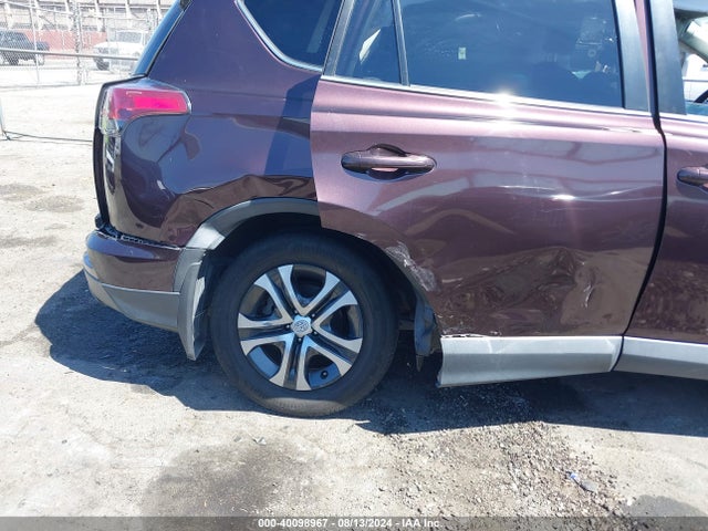 Toyota RAV4 LE 2018 2T3ZFREVXJW517575 Image 17