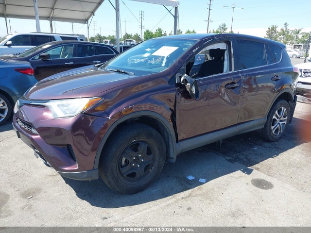 Toyota RAV4 LE 2018 2T3ZFREVXJW517575 Image 2