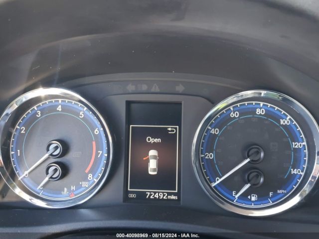 2T1BURHE2JC995647 Toyota Corolla Xse