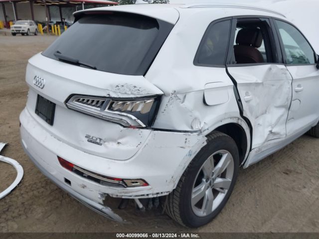 WA1ANAFY0J2026025 Audi Q5 2.0t Premium/2.0t Tech Premium