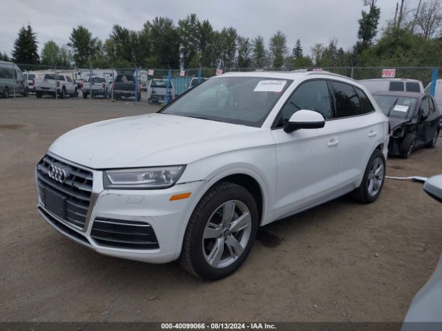 WA1ANAFY0J2026025 Audi Q5 2.0t Premium/2.0t Tech Premium