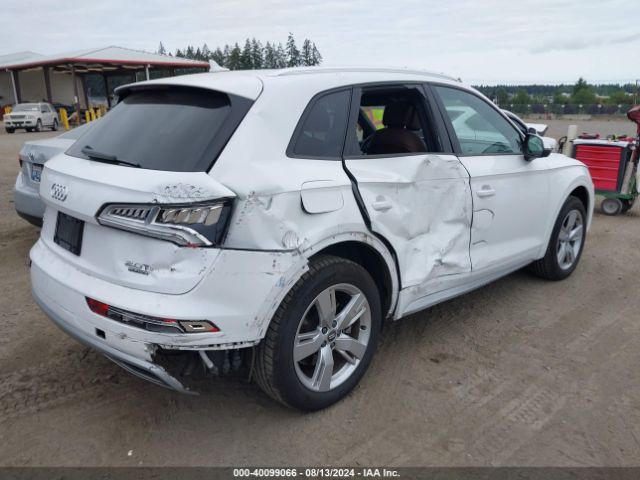 WA1ANAFY0J2026025 Audi Q5 2.0t Premium/2.0t Tech Premium
