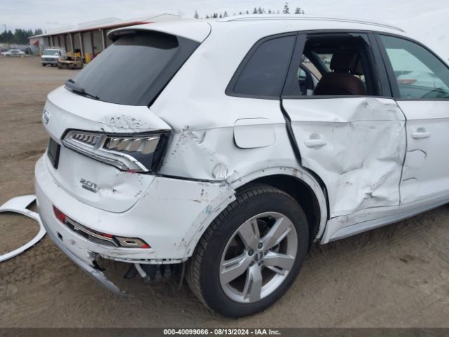 WA1ANAFY0J2026025 Audi Q5 2.0t Premium/2.0t Tech Premium