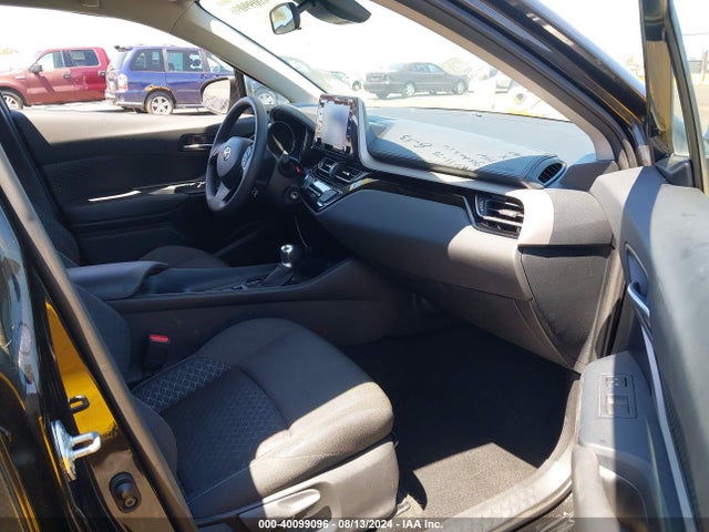 Toyota C-HR LE 2021 NMTKHMBX2MR137252 Image 5