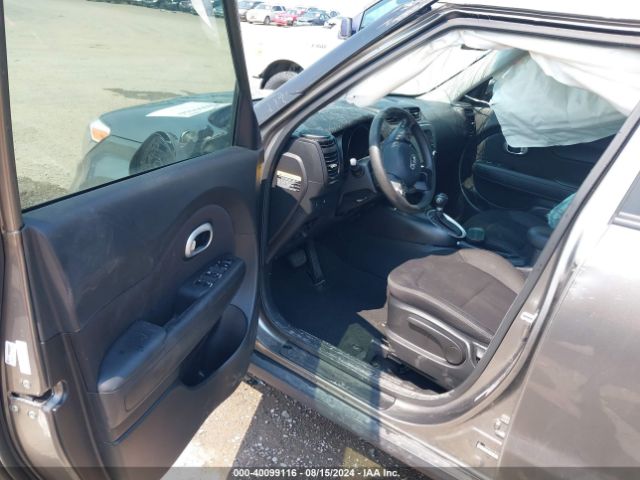 KNDJN2A22J7625011 KIA Soul
