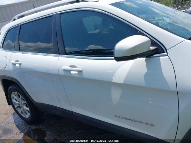 1C4PJLCB1GW212651 Jeep Cherokee Latitude