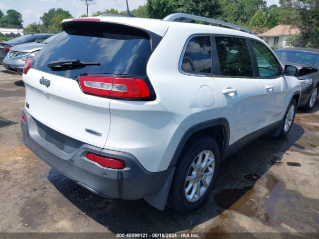 1C4PJLCB1GW212651 Jeep Cherokee Latitude