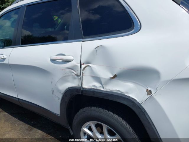 1C4PJLCB1GW212651 Jeep Cherokee Latitude
