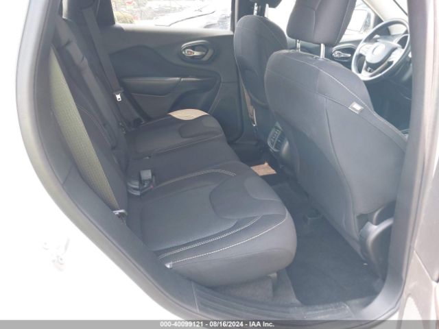 1C4PJLCB1GW212651 Jeep Cherokee Latitude