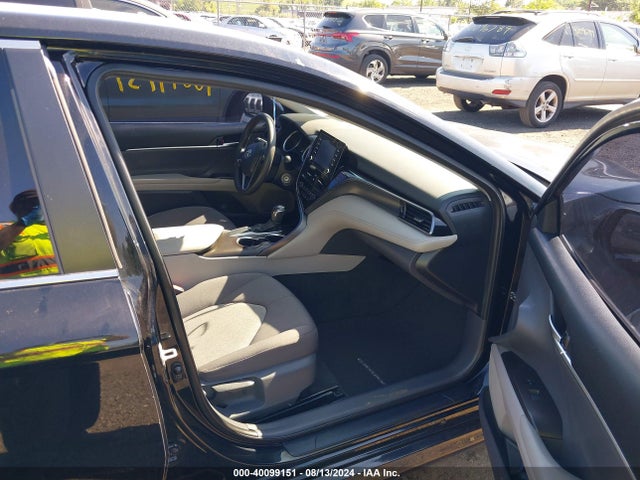 Toyota CAMRY LE 2021 4T1C11AK3MU492145 Image 5