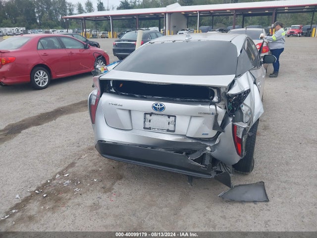 Toyota Prius Two Eco 2017 JTDKARFUXH3031965 Image 16