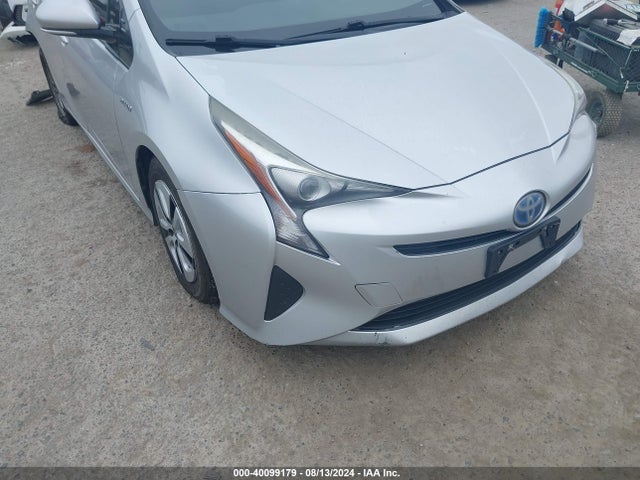 Toyota Prius Two Eco 2017 JTDKARFUXH3031965 Image 18