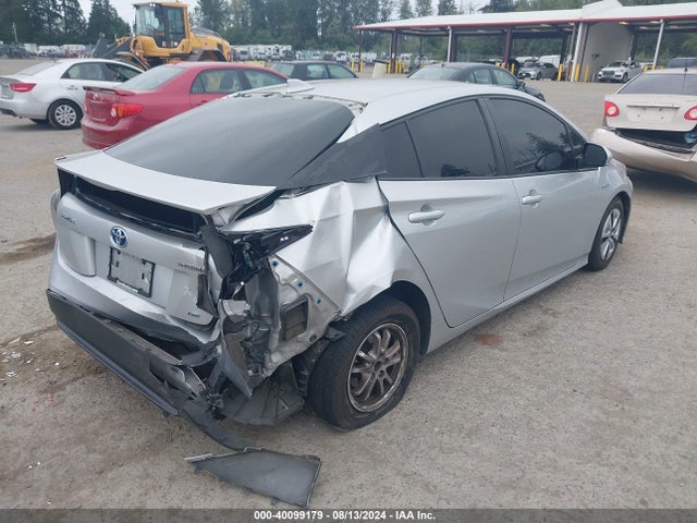 Toyota Prius Two Eco 2017 JTDKARFUXH3031965 Image 4