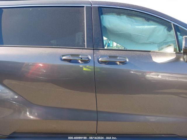 5TDKRKECXPS142716 Toyota SIENNA LE
