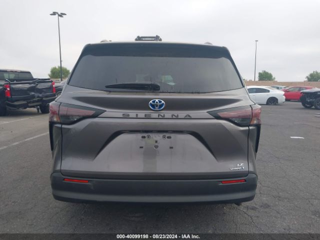 5TDKRKECXPS142716 Toyota SIENNA LE