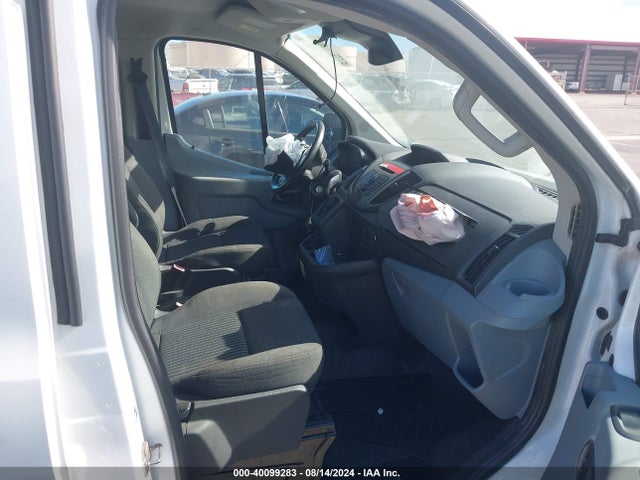 Ford Transit-150 2016 1FTYE1YV9GKA96901 Image 5