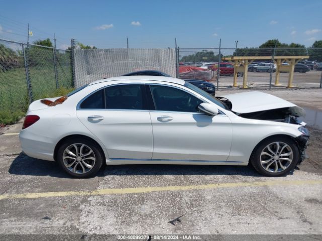55SWF4JB8HU196572 Mercedes-Benz C 300 Luxury/sport