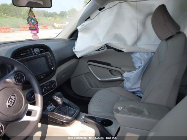KNDJ23AU8L7717520 KIA SOUL LX