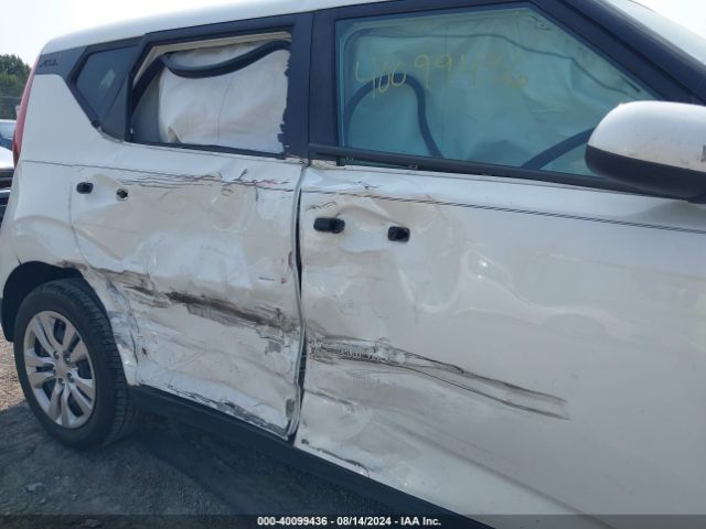KNDJ23AU8L7717520 KIA SOUL LX
