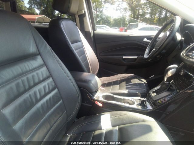 1FMCU9J9XGUB40168 Ford Escape Titanium