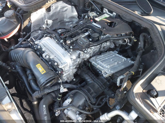 W1KWF8DB8MR640967 Mercedes-Benz C 300 Sedan