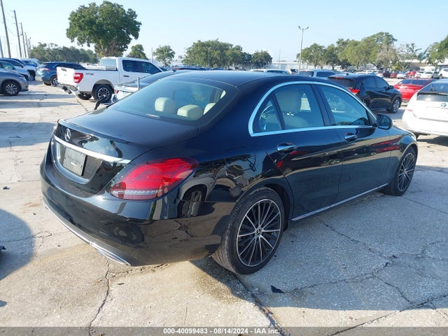 W1KWF8DB8MR640967 Mercedes-Benz C 300 Sedan