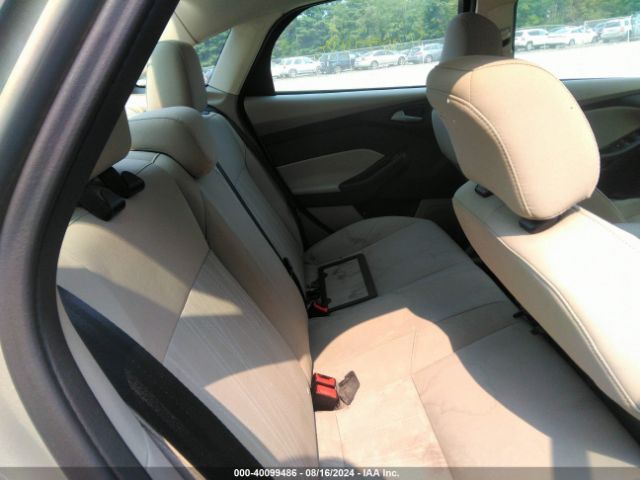 1FADP3F26GL265608 Ford FOCUS SE