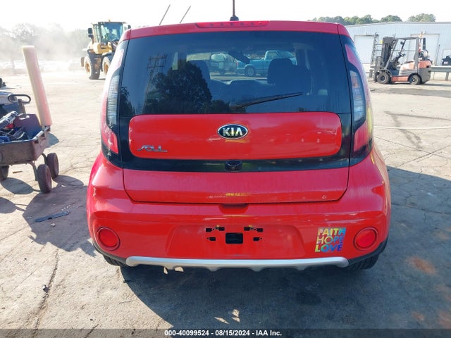 KIA SOUL + 2018 KNDJP3A59J7576237 Image 16
