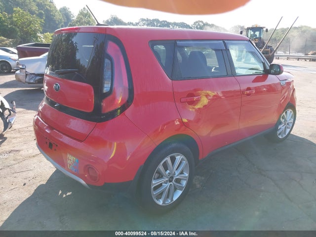 KIA SOUL + 2018 KNDJP3A59J7576237 Image 4