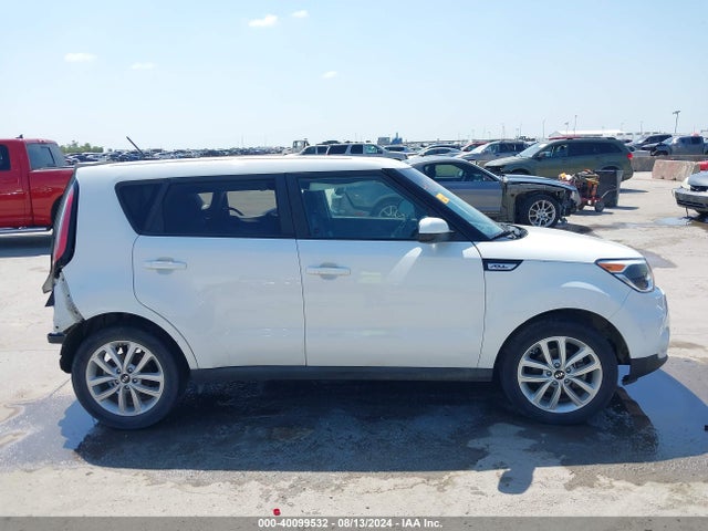 KIA SOUL + 2019 KNDJP3A5XK7698302 Image 13